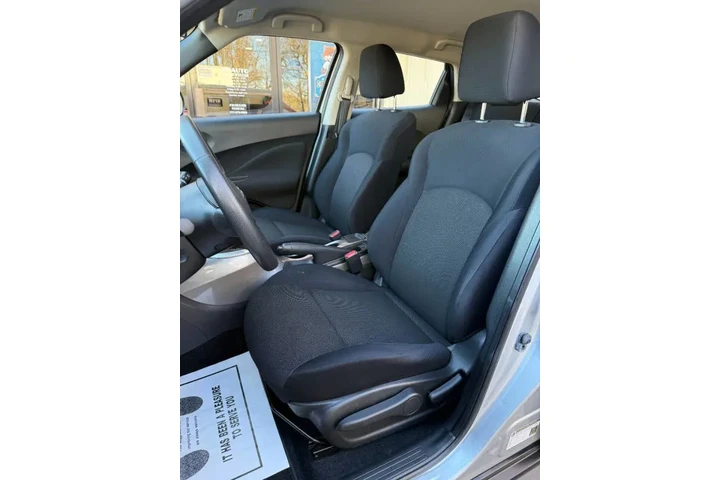 $6999 : 2011 JUKE S image 9