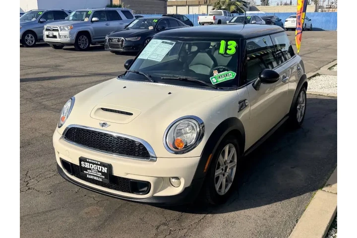 $9995 : 2013 MINI Hardtop image 3