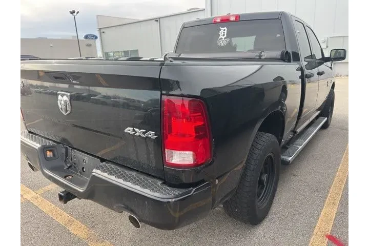 $19827 : Ram 1500 2017 4x4 Express 4d image 4