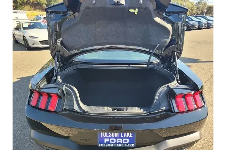 $27182 : Ford Mustang 2024 EcoBoost 2 image 8