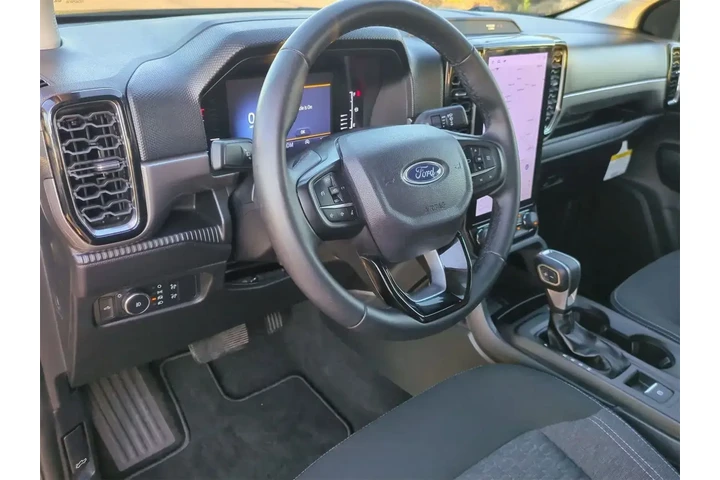 $37188 : Ford Ranger 2024 4x4 XLT 4dr image 10