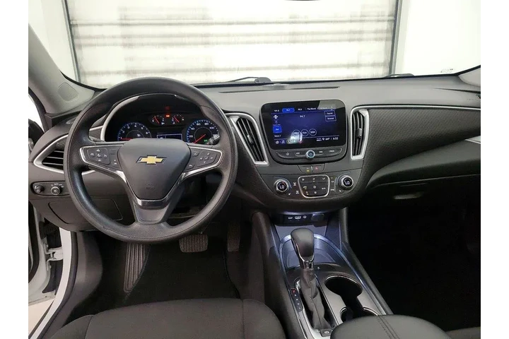 $18998 : Chevrolet Malibu 2023 LT 4dr image 9