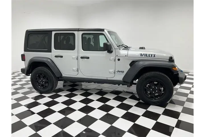 $28555 : Jeep Wrangler 2023 4x4 Willy image 6