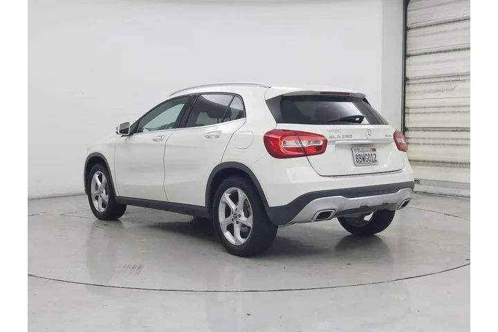 $18998 : Mercedes-Benz GLA 2018 AWD G image 2
