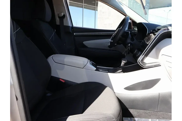 $23578 : Hyundai TUCSON 2024 AWD SE 4 image 10