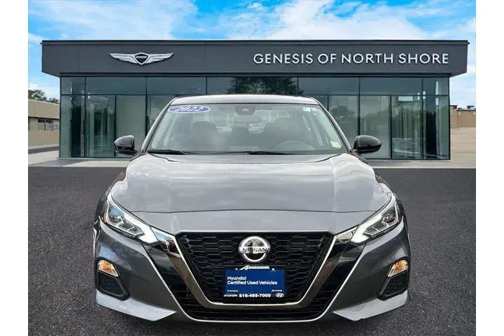 $14785 : Nissan Altima 2022 2.5 SR 4d image 2