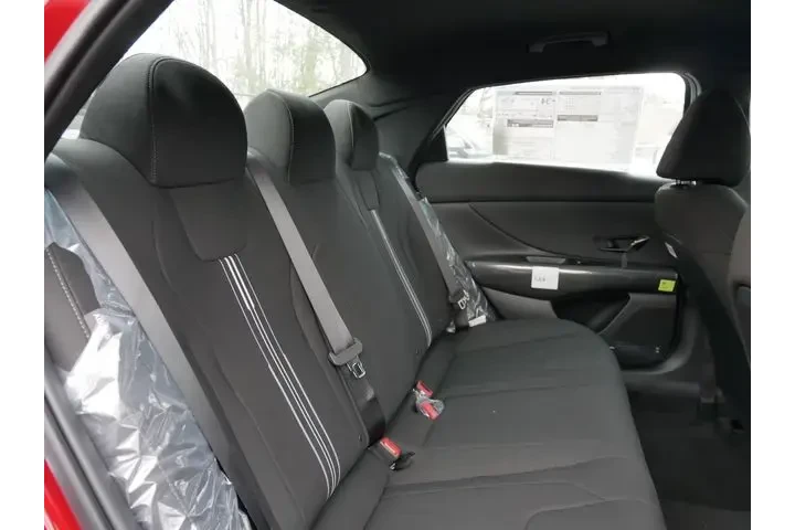 $19990 : Hyundai ELANTRA 2025 SEL Spo image 10