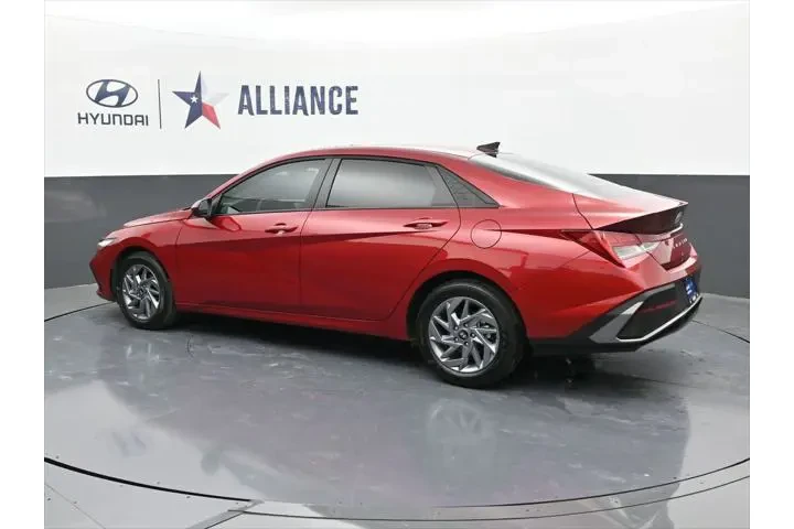$21788 : Hyundai ELANTRA Hybrid 2025 image 4