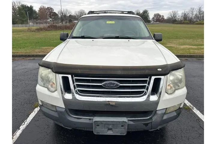 $3000 : Ford Explorer Sport Trac 201 image 10