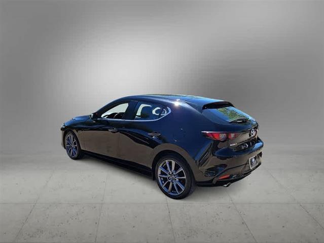 $17990 : Pre-Owned 2021 Mazda3 Hatchba image 3