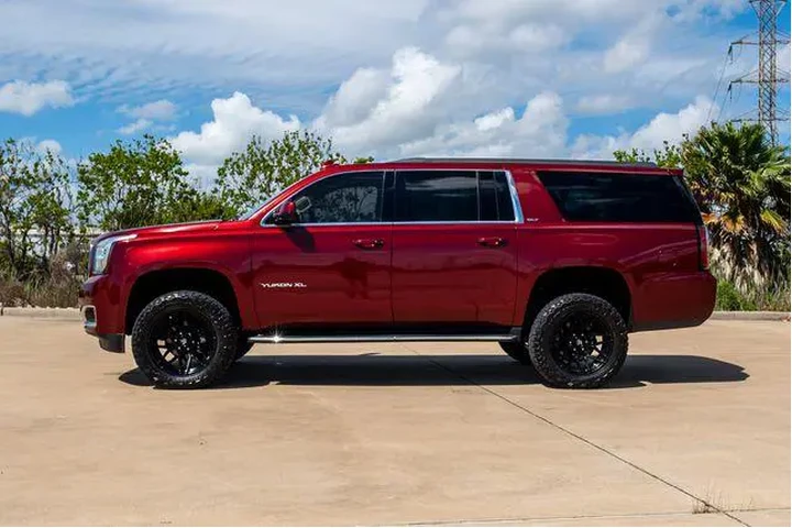 $26237 : GMC Yukon XL 2019 4x2 SLT 4d image 7