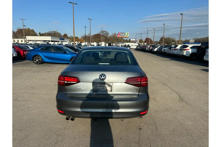 $6980 : 2017 Jetta 1.4T S Manual image 1