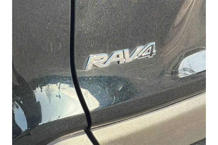 $26566 : Toyota RAV4 2023 LE 4dr SUV image 6