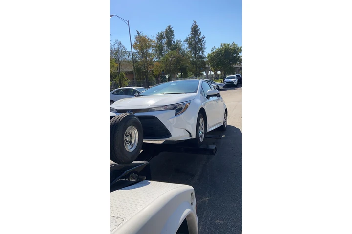 Towing service 24 hours nearby image 4