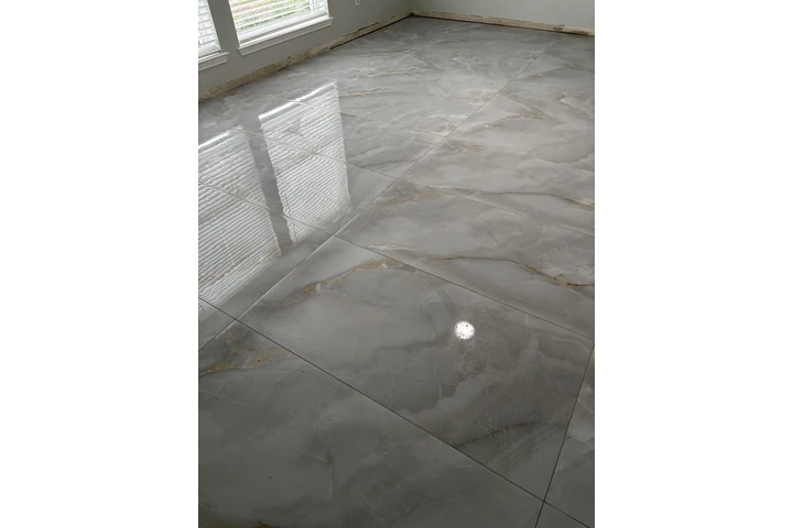 Se remodelan baños y pisos image 6