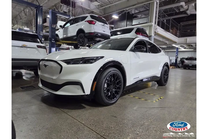 $35995 : Ford Mustang Mach-E 2024 Pre image 1