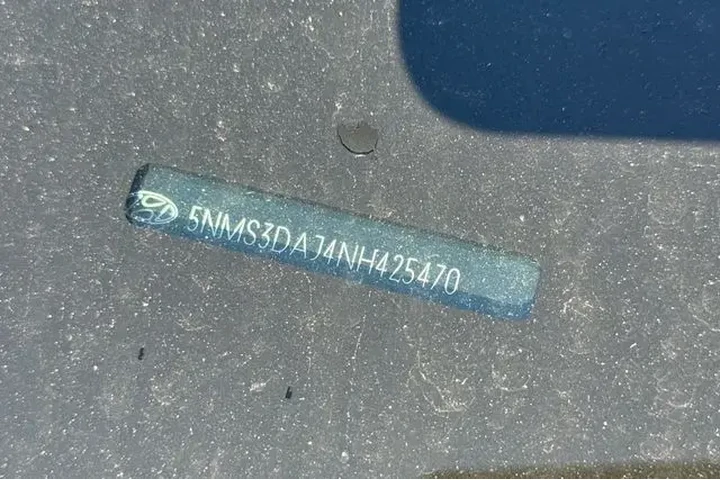 $23999 : Hyundai SANTA FE 2022 AWD SE image 8