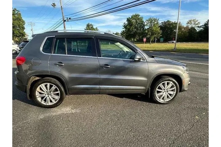 $4995 : Volkswagen Tiguan 2014 AWD S image 4
