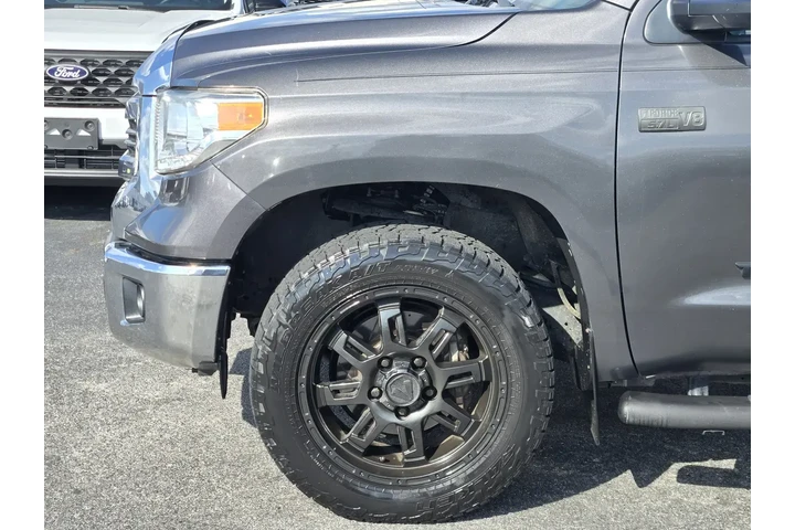 $20992 : Toyota Tundra 2016 4x2 SR5 4 image 8