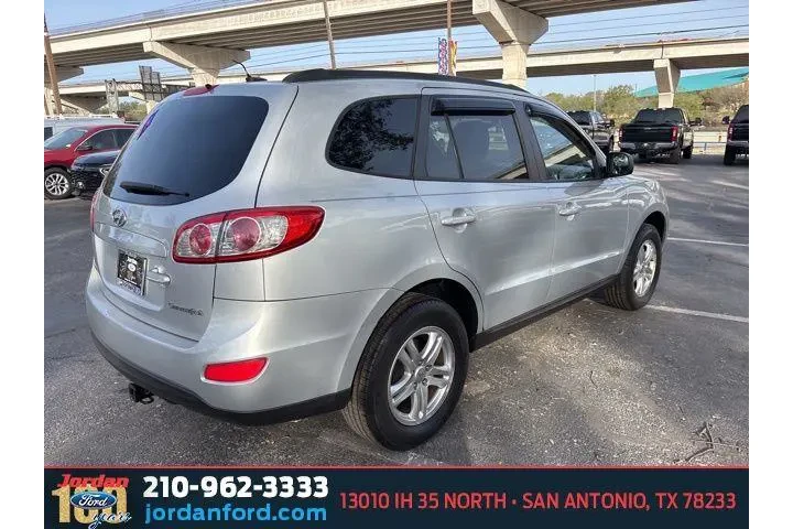 $5555 : Hyundai SANTA FE 2010 GLS 4d image 7