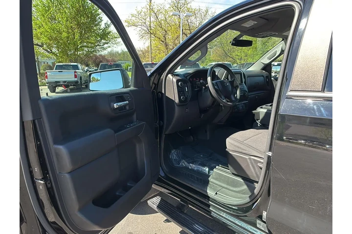 $35299 : 2021 Silverado 1500 Custom Tr image 2