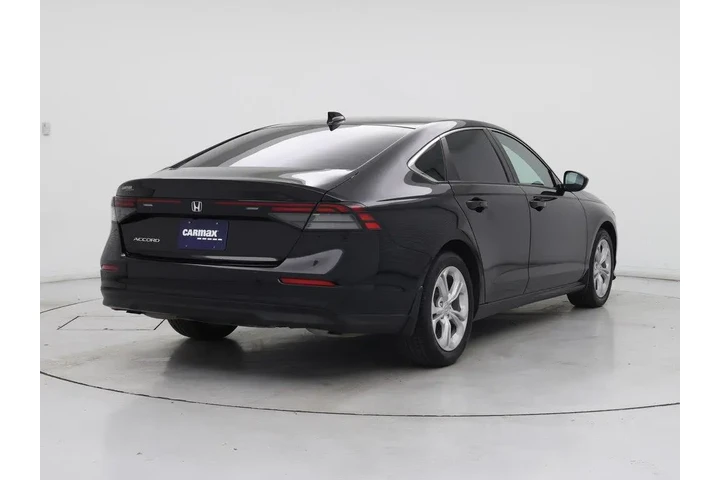 $24998 : Honda Accord 2024 LX 4dr Sed image 8