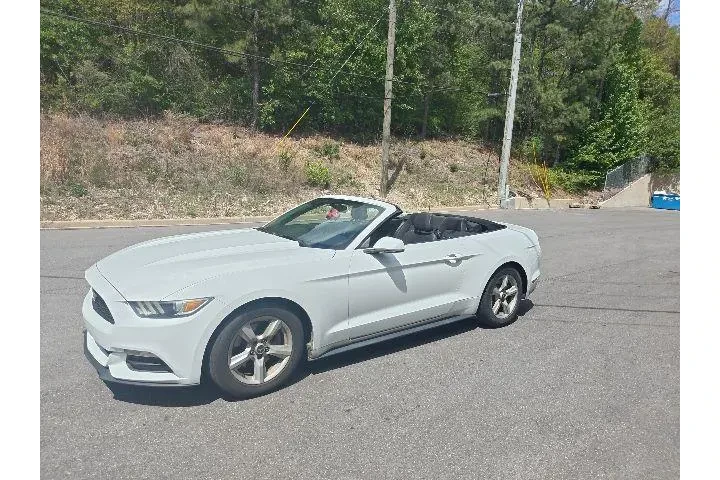 $10990 : Ford Mustang 2015 V6 2dr Con image 6