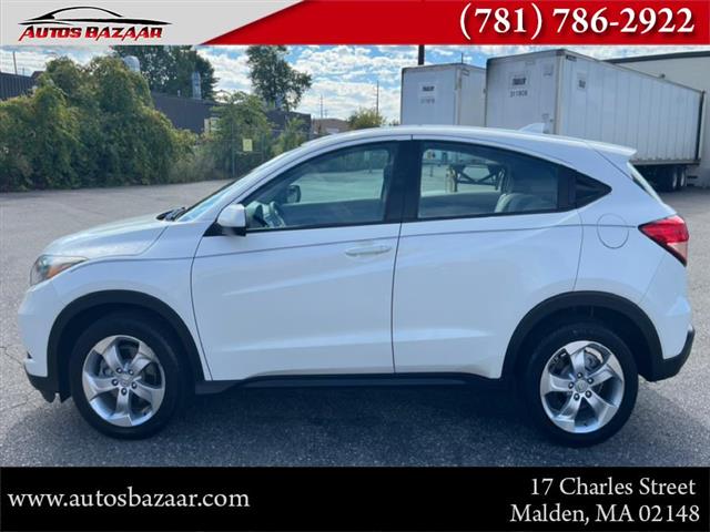 $15900 : Used 2016 HR-V AWD 4dr CVT LX image 2