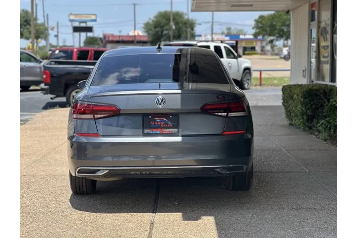 $18499 : 2021 Passat S image 8