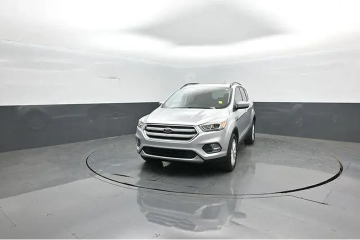 $14677 : Ford Escape 2017 SE 4dr SUV image 3