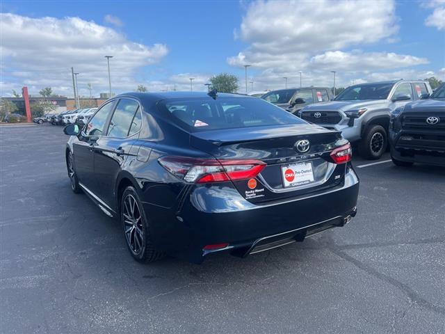 $24499 : PRE-OWNED 2021 TOYOTA CAMRY SE image 5