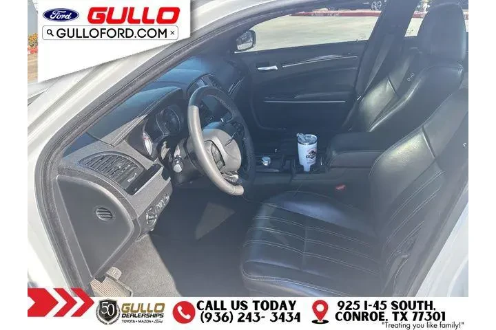 $27991 : Chrysler 300 2023 S V6 4dr S image 6