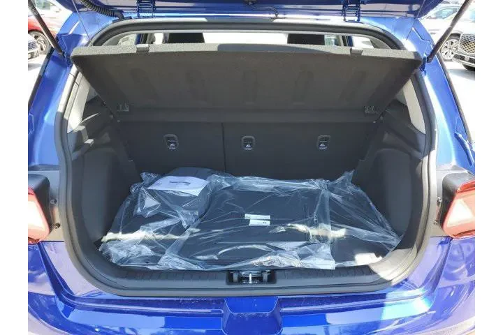 $19988 : Hyundai VENUE 2025 SEL 4dr C image 6