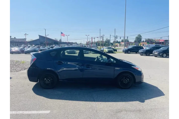 $7999 : 2012 Prius Three image 8