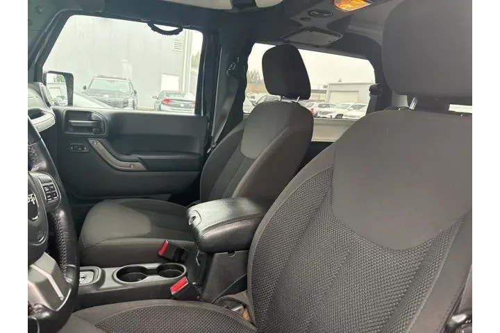 $18999 : Jeep Wrangler 2017 4x4 Big B image 8