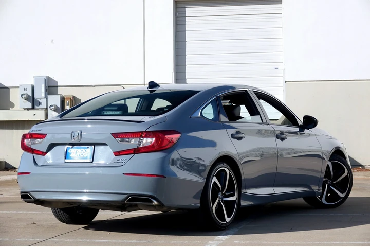 $23995 : 2021 Accord Sport 2.0T image 3