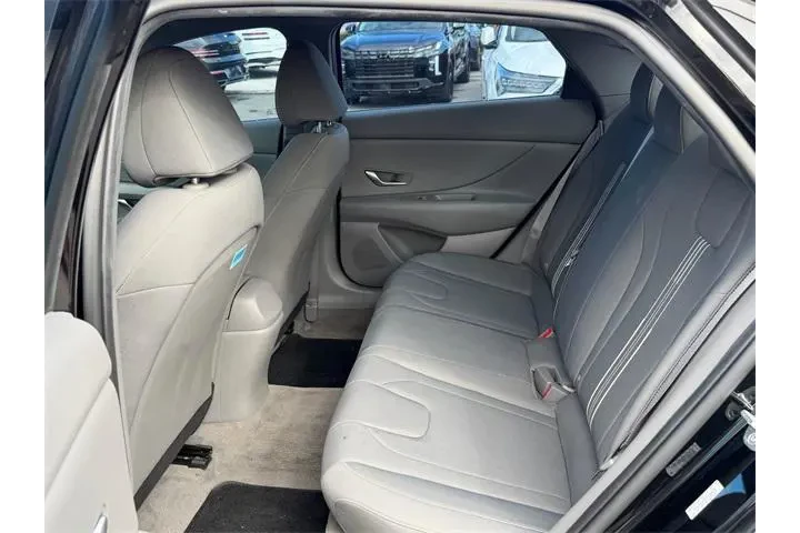 $16995 : Hyundai ELANTRA 2023 SEL 4dr image 8