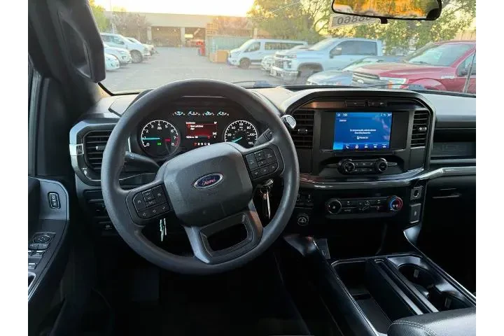 $27600 : Ford F-150 2023 4x2 XL 4dr S image 5