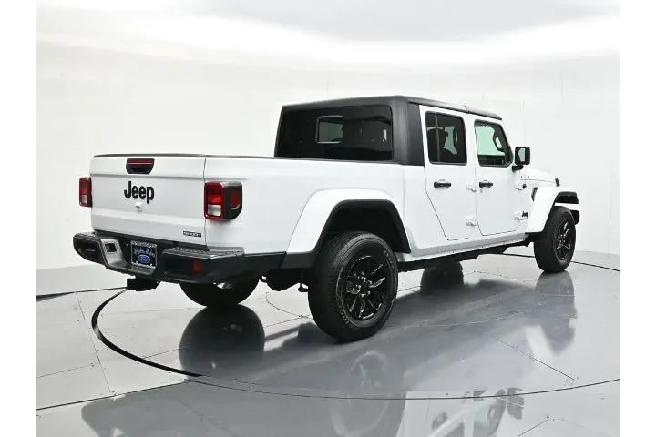 $29000 : Jeep Gladiator 2021 4x4 Spor image 5