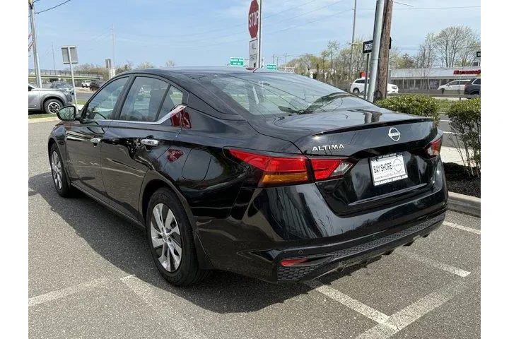 $20405 : Nissan Altima 2024 2.5 S 4dr image 5