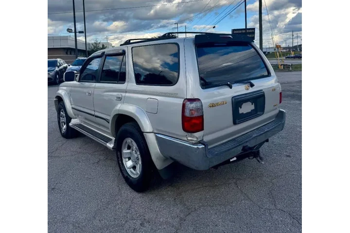 $4200 : 2000 4Runner SR5 image 8