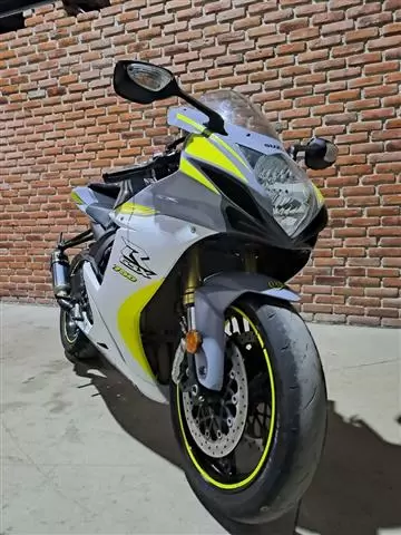 $3500 : 2022 Suzuki GSXR 750 image 2