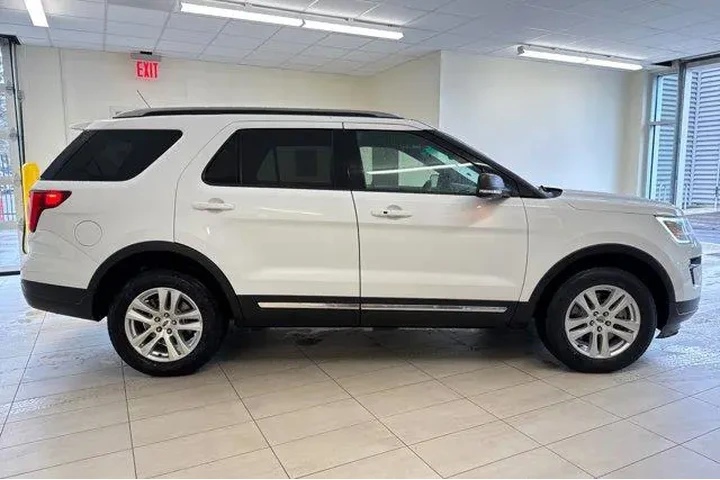 $19997 : Ford Explorer 2019 AWD XLT 4 image 3