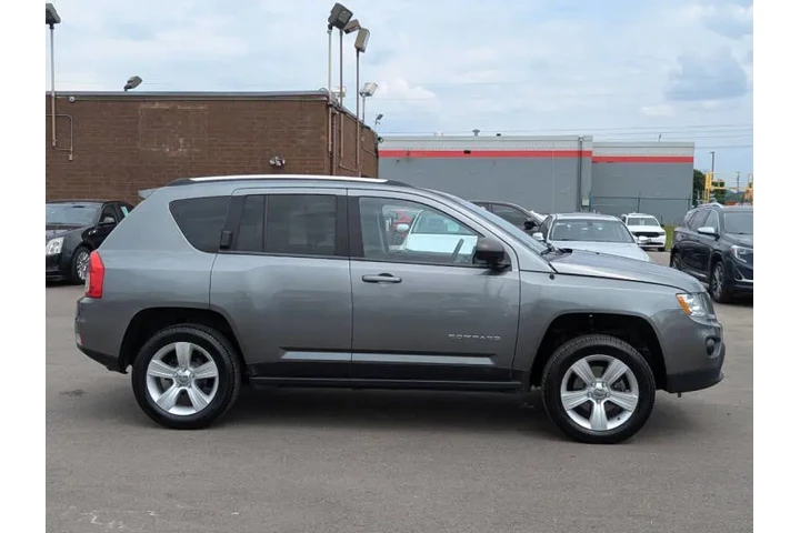 $7985 : 2013 Compass Latitude image 5