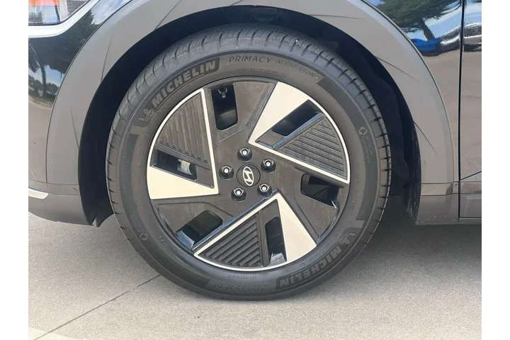 $30699 : Hyundai IONIQ 5 2025 AWD SEL image 4
