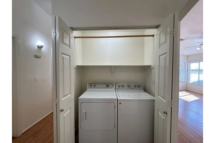 $900 : Joya de una sola planta con 3 image 2