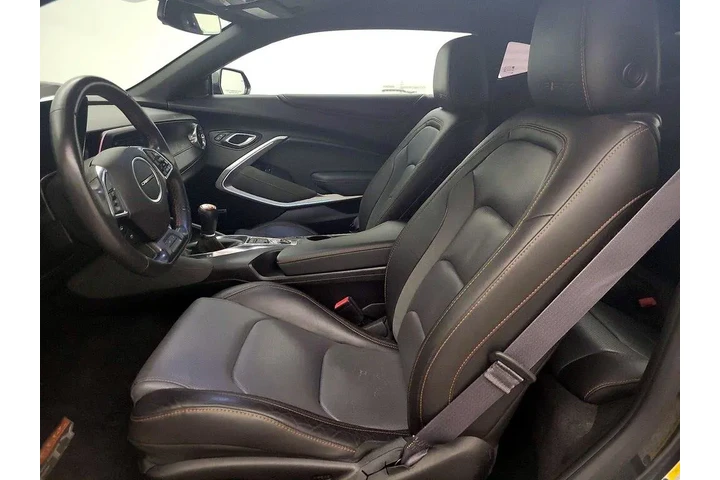 $23998 : Chevrolet Camaro 2017 LT 2dr image 10