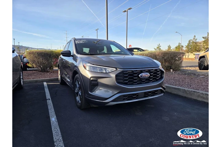 $21995 : Ford Escape 2024 ST-Line 4dr image 1