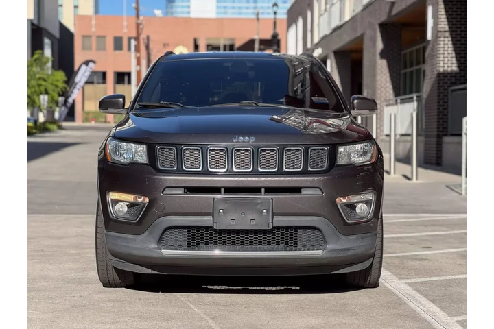 $11990 : 2019 JEEP COMPASS image 3