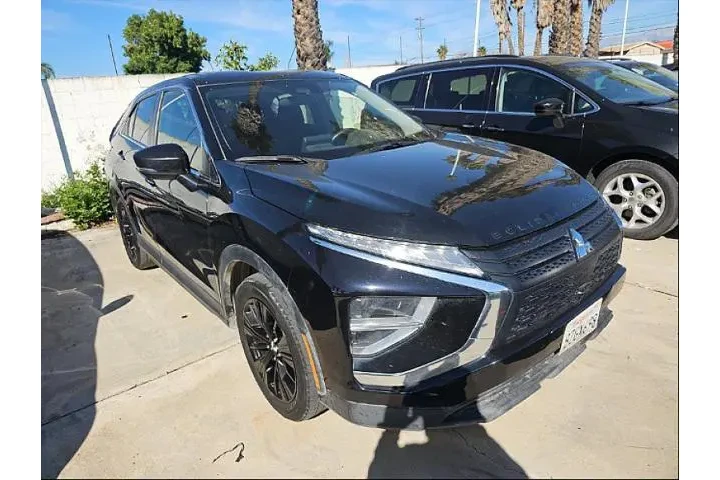 $13995 : Mitsubishi Eclipse Cross 202 image 4